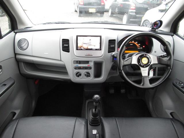 �L�X�Ƃ��Ă���A�����������C���e���A�ł��B�S�̓I�ɑ傫���ڗ������Ȃ����ꂢ�ȏ�Ԃł��B