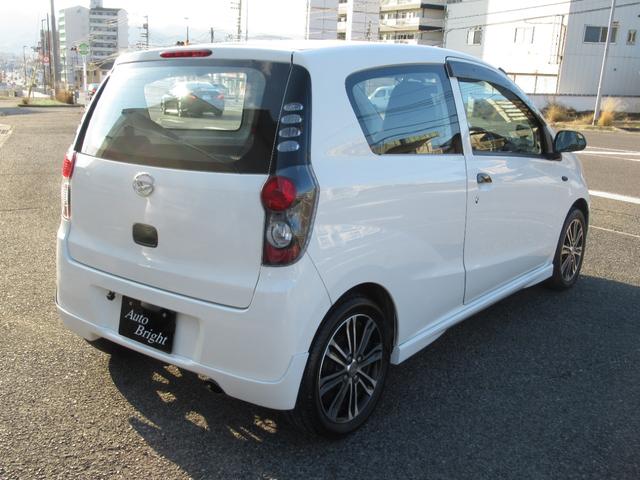 �{�f�B�[�����R�[�e�B���O�ς݂ł��̂ŁA�S�̓I�ɑ傫���ڗ����E�F�����E�F�͂����Ȃ��A���������ϗǍD�ȃR���f�B�V�����ł��I�I