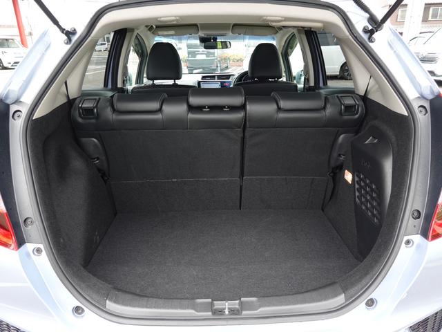 フィットハイブリッド Ｌパッケージ　ハイブリッド　ホンダギャザーズナビＶＸＭ１７４ＶＦＸｉ　ＥＴＣ車載器　ワンオーナー　禁煙車（26枚目）