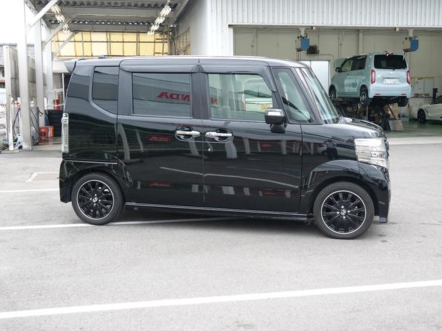 Ｎ－ＢＯＸカスタム ＧターボＳＳブラックスタイルパッケージ　ホンダギャザーズナビ（ＶＸＭ－１７４ＶＦＩ）　両側パワースライドドア　ＥＴＣ車載器　ＴＶ　ＢＴ接続　ＤＶＤ／ＣＤ　テールゲート交換歴あり（10枚目）