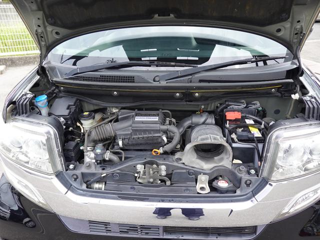 Ｎ－ＢＯＸカスタム ＧターボＳＳブラックスタイルパッケージ　ホンダギャザーズナビ（ＶＸＭ－１７４ＶＦＩ）　両側パワースライドドア　ＥＴＣ車載器　ＴＶ　ＢＴ接続　ＤＶＤ／ＣＤ　テールゲート交換歴あり（32枚目）