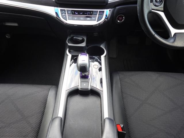 ジェイド ハイブリッドＸ　ワンオーナー　禁煙車　ホンダギャザーズナビＶＸＭ１９４Ｃｉ　ドライブレコーダー前　ＥＴＣ車載器　ＢＴ接続　リアゲート交換（22枚目）