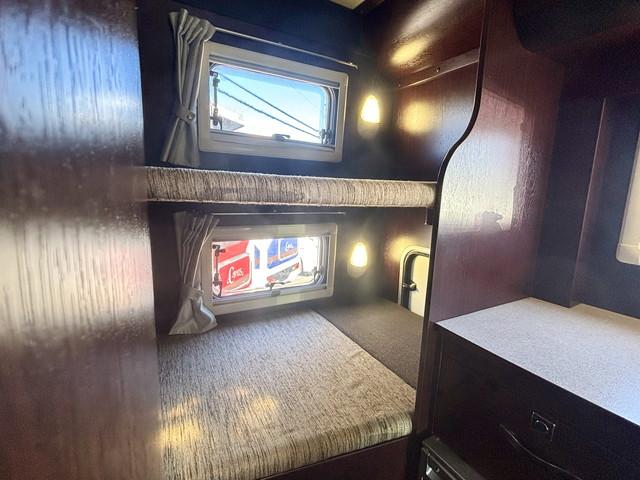 カムロード ナッツRV クレソンボヤージュ タイプW 400Ahリチウムバッテリー 1500Wインバーター 家庭用エアコン 冷蔵庫 電子レンジ テレビ MAXファン シンク FFヒーター マルチルーム ナビ フルセグ ETC バックモニター ドラレコ(17枚目)