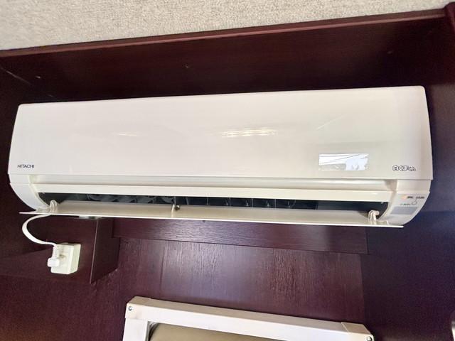 カムロード ナッツRV クレソンボヤージュ タイプW 400Ahリチウムバッテリー 1500Wインバーター 家庭用エアコン 冷蔵庫 電子レンジ テレビ MAXファン シンク FFヒーター マルチルーム ナビ フルセグ ETC バックモニター ドラレコ(21枚目)