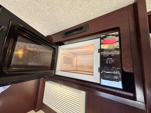 カムロード ナッツRV クレソンボヤージュ タイプW 400Ahリチウムバッテリー 1500Wインバーター 家庭用エアコン 冷蔵庫 電子レンジ テレビ MAXファン シンク FFヒーター マルチルーム ナビ フルセグ ETC バックモニター ドラレコ(22枚目)