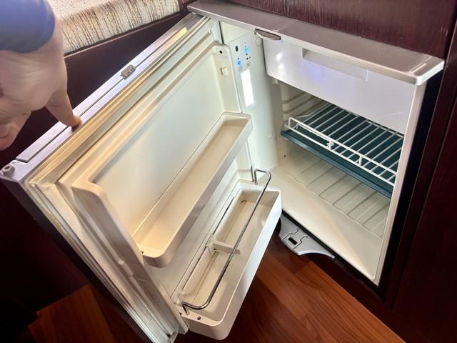 カムロード ナッツRV クレソンボヤージュ タイプW 400Ahリチウムバッテリー 1500Wインバーター 家庭用エアコン 冷蔵庫 電子レンジ テレビ MAXファン シンク FFヒーター マルチルーム ナビ フルセグ ETC バックモニター ドラレコ(24枚目)