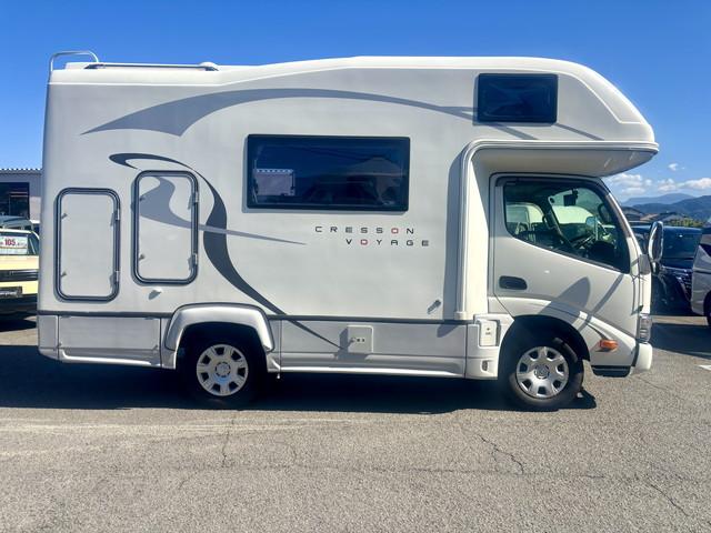 カムロード ナッツRV クレソンボヤージュ タイプW 400Ahリチウムバッテリー 1500Wインバーター 家庭用エアコン 冷蔵庫 電子レンジ テレビ MAXファン シンク FFヒーター マルチルーム ナビ フルセグ ETC バックモニター ドラレコ(52枚目)