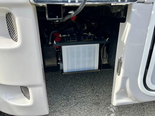 カムロード 　ナッツＲＶ【新車未登録】　ジョリビータイプＹ　２ＷＤ　リチウム３００Ａｈ　家庭用エアコン　電子レンジ　冷蔵庫　ＦＦヒーター（68枚目）