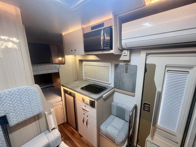 カムロード 　ナッツＲＶ　アレッタハイパーエボリューションＩＩＩ　タイプＷ　２ＷＤ　リチウムバッテリー４００Ａｈ　１５００Ｗインバーター　家庭用エアコン　冷蔵庫　電子レンジ　２８０Ｗソーラーパネル　ＦＦヒーター（63枚目）