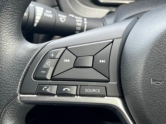ノート 　後期　ナビ　エマージェンシーブレーキ　フルセグ　Ｂｌｕｅｔｏｏｔｈ　デジタルミラー　車線逸脱警報　横滑り防止　アイドリングストップ　ドラレコ　ＥＴＣ　電動ミラー　スマートキー　Ｐスタート　ステリモ（30枚目）