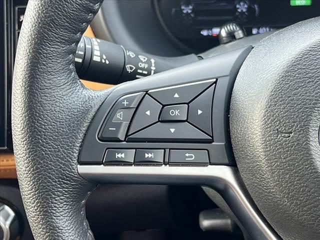 キックス Ｘ　ツートーンインテリアエディション　ツートン　アラウンドビューモニター　９型ナビ／フルセグ／ブルートゥース／ＤＶＤ再生　セーフティセンス　レーダークルーズ　シートヒーター　デジタルミラー　ステアリングヒーター　ルーフレール　ＬＥＤ　禁煙（31枚目）