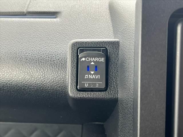 タント カスタムX スマアシ 純正ナビ/Bluetooth バックカメラ スマートキー 両側電動スライドドア 電動格納ミラー LEDヘッド コンビシート アームレスト Pスタート ステリモ チルトステア シートヒーター(43枚目)