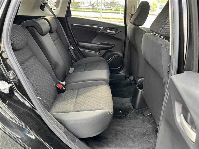 フィット 13G・Fパッケージ 純正ナビ/地デジ/DVD/BT ステリモ スマートキー Bモニター ETC Aストップ コーナーポール シートリフター Pスタート チルトステアリング 電格ミラー ウィンカーミラー(18枚目)