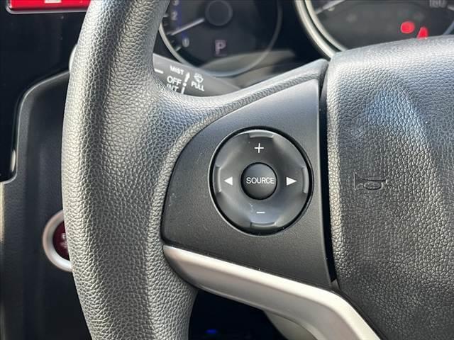 フィット 13G・Fパッケージ 純正ナビ/地デジ/DVD/BT ステリモ スマートキー Bモニター ETC Aストップ コーナーポール シートリフター Pスタート チルトステアリング 電格ミラー ウィンカーミラー(27枚目)