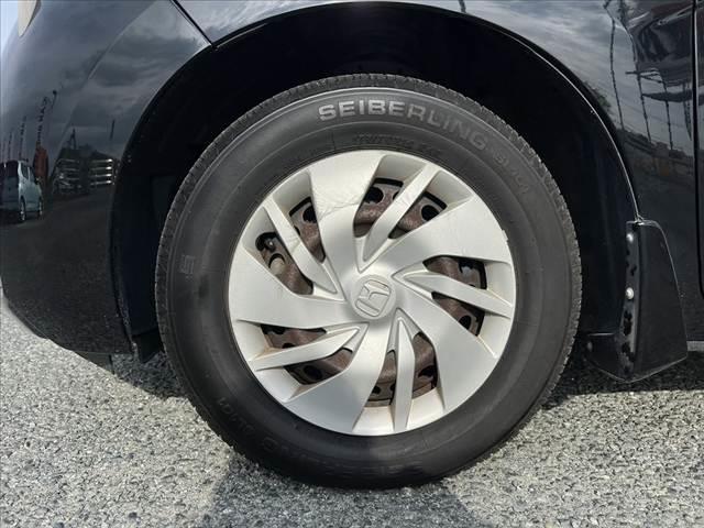 フィット 13G・Fパッケージ 純正ナビ/地デジ/DVD/BT ステリモ スマートキー Bモニター ETC Aストップ コーナーポール シートリフター Pスタート チルトステアリング 電格ミラー ウィンカーミラー(46枚目)