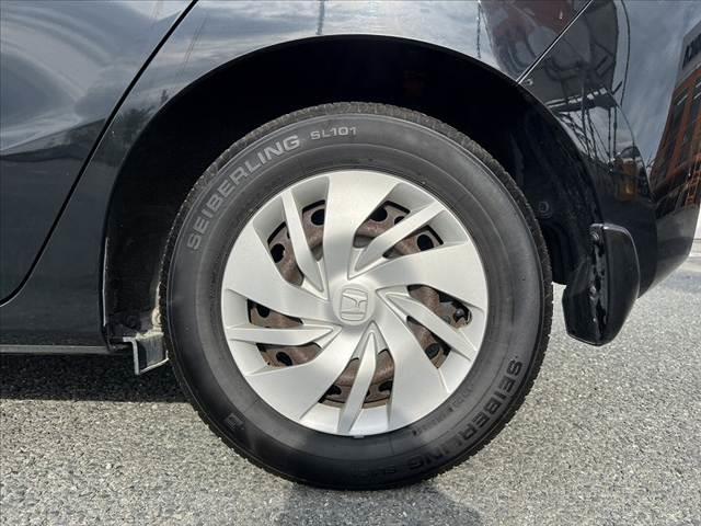 フィット 13G・Fパッケージ 純正ナビ/地デジ/DVD/BT ステリモ スマートキー Bモニター ETC Aストップ コーナーポール シートリフター Pスタート チルトステアリング 電格ミラー ウィンカーミラー(47枚目)