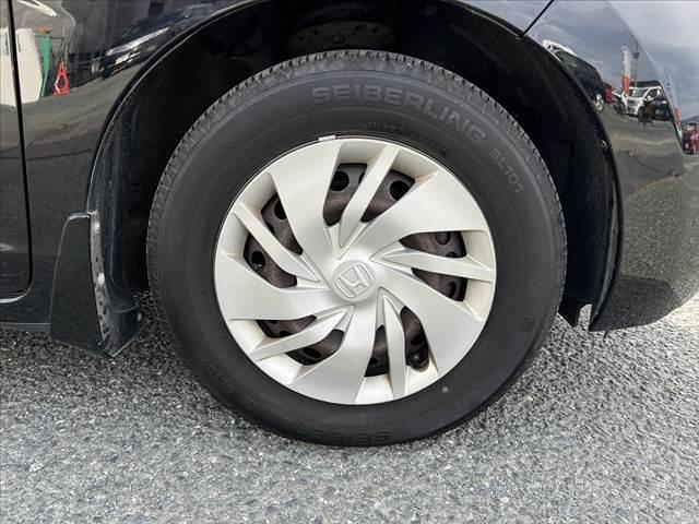 フィット 13G・Fパッケージ 純正ナビ/地デジ/DVD/BT ステリモ スマートキー Bモニター ETC Aストップ コーナーポール シートリフター Pスタート チルトステアリング 電格ミラー ウィンカーミラー(48枚目)