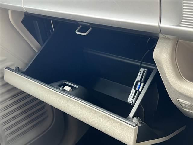 スペーシア ハイブリッドＸ　セーフティサポート　両側電動スライドドア　ＳＤナビ／フルセグ／Ｂｌｕｅｔｏｏｔｈ／ＤＶＤ　バックカメラ　ＥＴＣ　コーナーセンサー　前後ドラレコ　Ａライト　シートヒーター　ロールサンシェード　横滑り防止（35枚目）