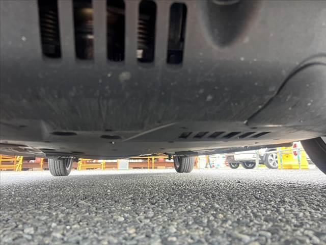 ルーミー カスタムG-T 9インチ純正ナビ/BT スマアシ バックカメラ フルセグTV ステリモ 両側電動スライドドア 禁煙 ETC スマートキー USBソケット LEDヘッドライト ドラレコ 電格ミラー(47枚目)