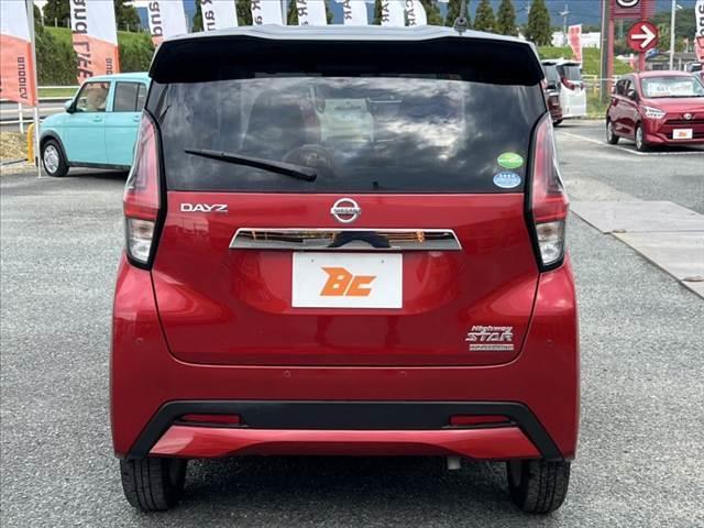 デイズ ハイウェイスター　Ｘ　中期　ツートン　ナビ　Ｂカメラ　インテリジェントエマブレ　ＬＥＤヘッド　ＦＲソナー　電動格納ミラー　スマートキー　バニティーミラー　オートエアコン　革巻きステア　シートバックポケット（14枚目）
