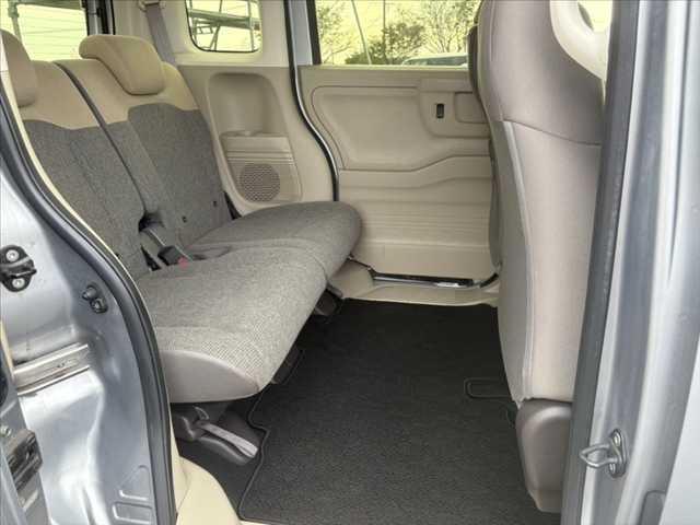 N-BOX G 社外ナビ バックカメラ フルセグ Bluetooth 純正マット スマートキー プッシュスタート オートエアコン LEDヘッドライト ETC ベンチシート 横滑り防止 Pガラス 電動格納ミラー(18枚目)