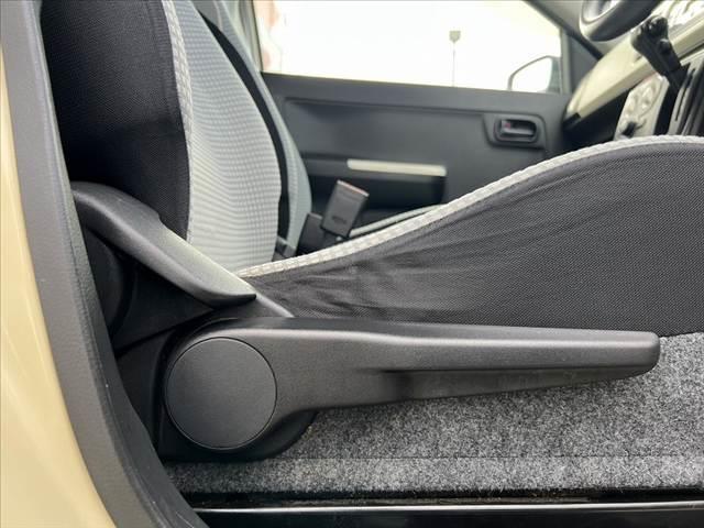 アルト S 運転席シートヒーター オーディオ/CD/2スピーカー/ピラーアンテナ アクセサリーソケット ヘッドライトレベライザー 横滑り防止 アイドリングストップ 電動格納ミラー バニティミラー(26枚目)