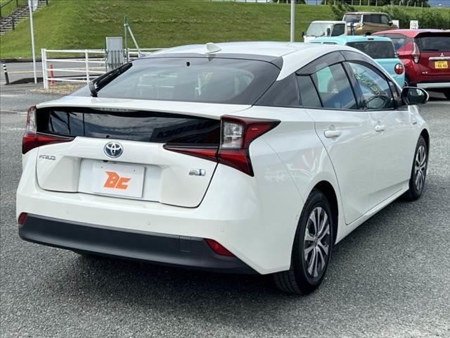 プリウス A 後期 禁煙 ナビ/フルセグ/Bluetooth/Bモニター セーフティセンス レーダークルーズ 車線逸脱 BSM ヘッドアップディスプレイ オートハイビーム パーキングサポート LEDヘッドライト(13枚目)