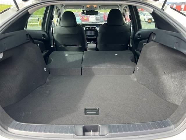 プリウス A 後期 禁煙 ナビ/フルセグ/Bluetooth/Bモニター セーフティセンス レーダークルーズ 車線逸脱 BSM ヘッドアップディスプレイ オートハイビーム パーキングサポート LEDヘッドライト(21枚目)