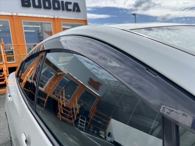 プリウス A 後期 禁煙 ナビ/フルセグ/Bluetooth/Bモニター セーフティセンス レーダークルーズ 車線逸脱 BSM ヘッドアップディスプレイ オートハイビーム パーキングサポート LEDヘッドライト(22枚目)