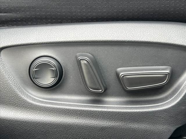 プリウス A 後期 禁煙 ナビ/フルセグ/Bluetooth/Bモニター セーフティセンス レーダークルーズ 車線逸脱 BSM ヘッドアップディスプレイ オートハイビーム パーキングサポート LEDヘッドライト(23枚目)