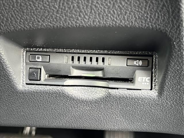 プリウス A 後期 禁煙 ナビ/フルセグ/Bluetooth/Bモニター セーフティセンス レーダークルーズ 車線逸脱 BSM ヘッドアップディスプレイ オートハイビーム パーキングサポート LEDヘッドライト(24枚目)