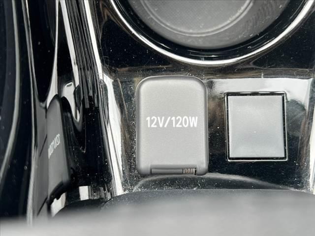 プリウス A 後期 禁煙 ナビ/フルセグ/Bluetooth/Bモニター セーフティセンス レーダークルーズ 車線逸脱 BSM ヘッドアップディスプレイ オートハイビーム パーキングサポート LEDヘッドライト(31枚目)