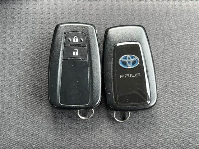 プリウス A 後期 禁煙 ナビ/フルセグ/Bluetooth/Bモニター セーフティセンス レーダークルーズ 車線逸脱 BSM ヘッドアップディスプレイ オートハイビーム パーキングサポート LEDヘッドライト(38枚目)