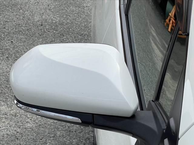 プリウス A 後期 禁煙 ナビ/フルセグ/Bluetooth/Bモニター セーフティセンス レーダークルーズ 車線逸脱 BSM ヘッドアップディスプレイ オートハイビーム パーキングサポート LEDヘッドライト(43枚目)