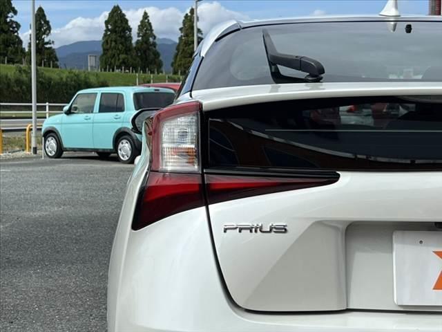 プリウス A 後期 禁煙 ナビ/フルセグ/Bluetooth/Bモニター セーフティセンス レーダークルーズ 車線逸脱 BSM ヘッドアップディスプレイ オートハイビーム パーキングサポート LEDヘッドライト(47枚目)