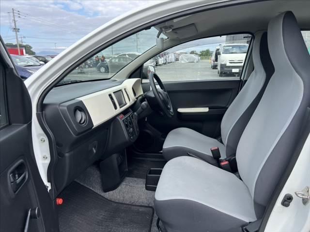 アルト VP 禁煙車 社外ナビ/ブルートゥース キーレス ETC エアコン パワーステアリング 横滑り防止 ヘッドライトレベライザー ドリンクホルダー バイザー マット アンチロックブレーキシステム エアバック(17枚目)