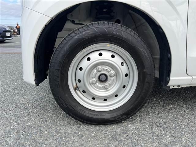 アルト VP 禁煙車 社外ナビ/ブルートゥース キーレス ETC エアコン パワーステアリング 横滑り防止 ヘッドライトレベライザー ドリンクホルダー バイザー マット アンチロックブレーキシステム エアバック(39枚目)