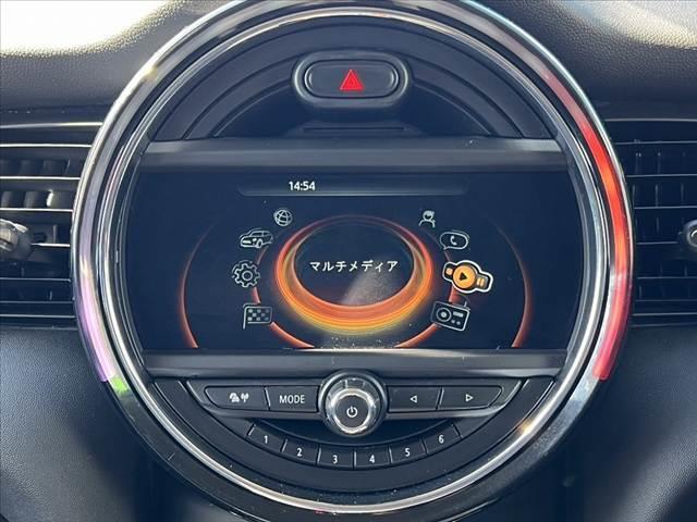 MINI ワン 純正ナビ/BT/ラジオ 運転席シートリフター エンジンスタートボタン アイドリングストップ ヘッドライトレベライザー 電格ミラー USBポート ETC アクセサリーソケット フォグライト(6枚目)