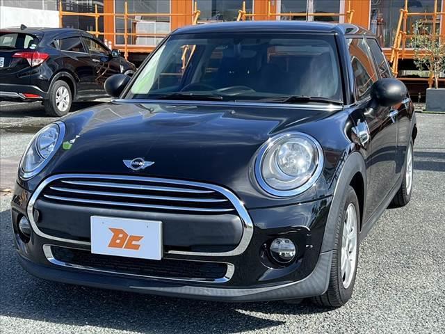 MINI ワン 純正ナビ/BT/ラジオ 運転席シートリフター エンジンスタートボタン アイドリングストップ ヘッドライトレベライザー 電格ミラー USBポート ETC アクセサリーソケット フォグライト(8枚目)