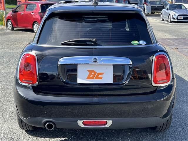 MINI ワン 純正ナビ/BT/ラジオ 運転席シートリフター エンジンスタートボタン アイドリングストップ ヘッドライトレベライザー 電格ミラー USBポート ETC アクセサリーソケット フォグライト(14枚目)