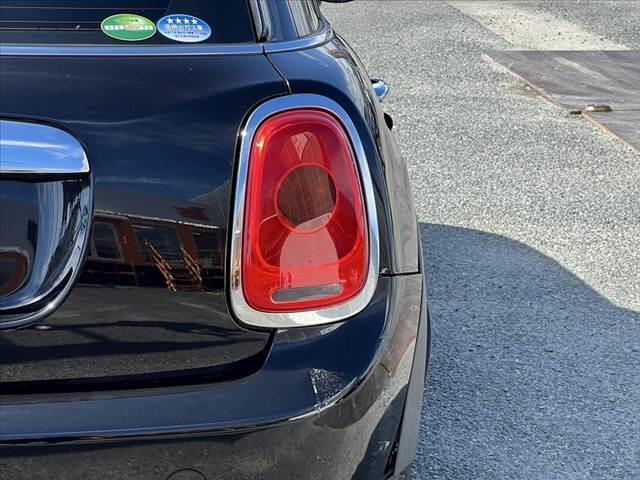 MINI ワン 純正ナビ/BT/ラジオ 運転席シートリフター エンジンスタートボタン アイドリングストップ ヘッドライトレベライザー 電格ミラー USBポート ETC アクセサリーソケット フォグライト(40枚目)