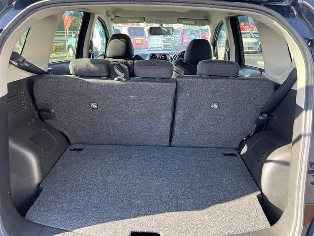 ノート ニスモ　ＬＥＤヘッドライト　スポーツシート　スーパーチャージャー　柿本改マフラー　社外ナビ／フルセグ／ＤＶＤ／ＢＴ　Ｂモニター　ＥＴＣ　Ｐスタート　インテリキー×２　アイドリングストップ　Ａライト　フォグ（20枚目）