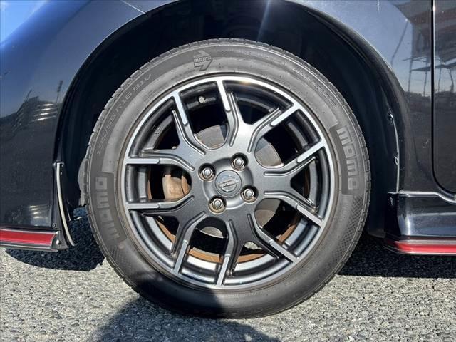 ノート ニスモ　ＬＥＤヘッドライト　スポーツシート　スーパーチャージャー　柿本改マフラー　社外ナビ／フルセグ／ＤＶＤ／ＢＴ　Ｂモニター　ＥＴＣ　Ｐスタート　インテリキー×２　アイドリングストップ　Ａライト　フォグ（49枚目）