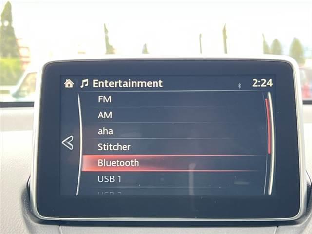 デミオ １３Ｓ　中期　マツダコネクトナビ／Ｂｌｕｅｔｏｏｔｈ　ＣＤ／ＤＶＤ　Ａストップ　スマートブレーキサポ　Ｐガラス　ステリモ　電動格納ミラー　Ｐスタート　スマートキー（5枚目）