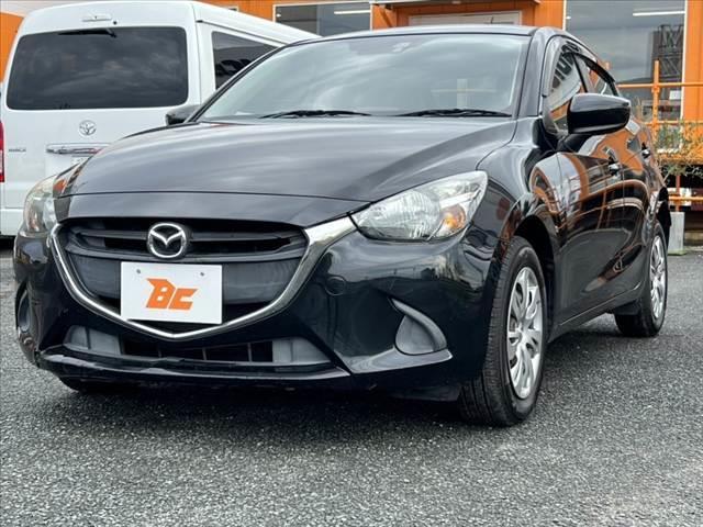 デミオ １３Ｓ　中期　マツダコネクトナビ／Ｂｌｕｅｔｏｏｔｈ　ＣＤ／ＤＶＤ　Ａストップ　スマートブレーキサポ　Ｐガラス　ステリモ　電動格納ミラー　Ｐスタート　スマートキー（8枚目）