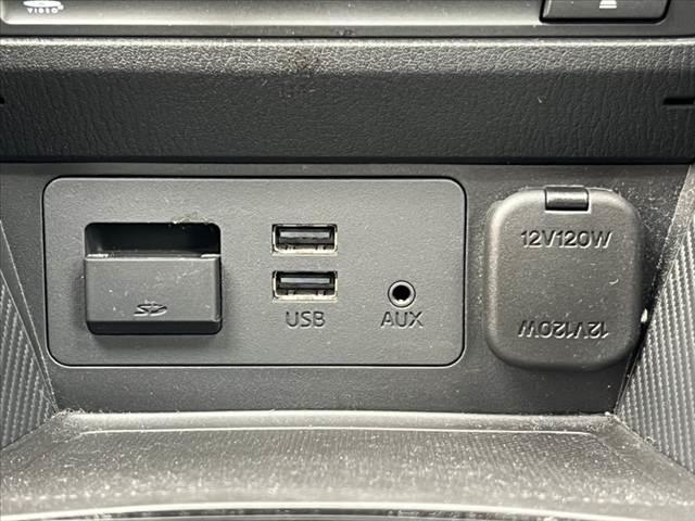 デミオ １３Ｓ　中期　マツダコネクトナビ／Ｂｌｕｅｔｏｏｔｈ　ＣＤ／ＤＶＤ　Ａストップ　スマートブレーキサポ　Ｐガラス　ステリモ　電動格納ミラー　Ｐスタート　スマートキー（33枚目）