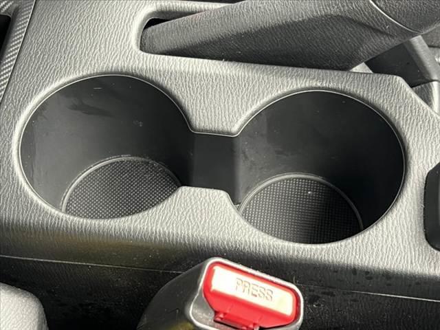 デミオ １３Ｓ　中期　マツダコネクトナビ／Ｂｌｕｅｔｏｏｔｈ　ＣＤ／ＤＶＤ　Ａストップ　スマートブレーキサポ　Ｐガラス　ステリモ　電動格納ミラー　Ｐスタート　スマートキー（36枚目）