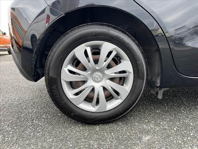 デミオ １３Ｓ　中期　マツダコネクトナビ／Ｂｌｕｅｔｏｏｔｈ　ＣＤ／ＤＶＤ　Ａストップ　スマートブレーキサポ　Ｐガラス　ステリモ　電動格納ミラー　Ｐスタート　スマートキー（52枚目）