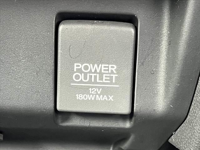 フィットハイブリッド Ｌパッケージ　純正ナビ　地デジ　ＤＶＤ　ＢＴ　ＬＥＤヘッドライト　バックモニター　クルーズコントロール　ステリモ　スマートキー　プッシュスタート　ハーフレザーシート　オートライト　シートリフター　チルトステアリング（29枚目）