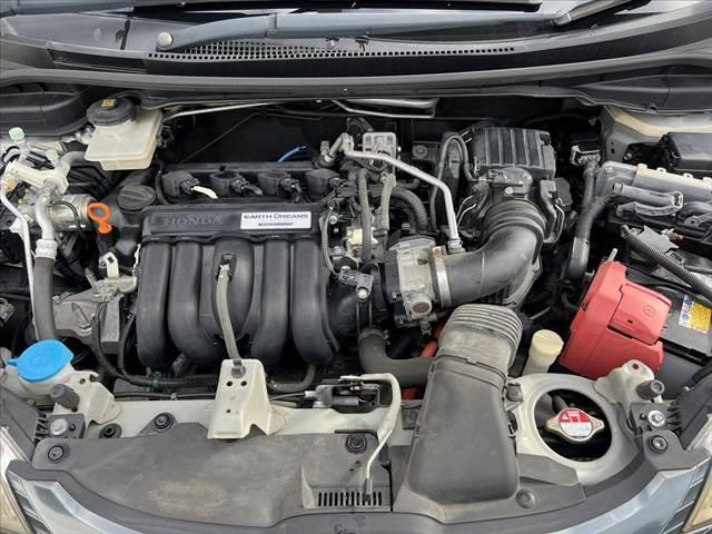 フィットハイブリッド Ｌパッケージ　純正ナビ　地デジ　ＤＶＤ　ＢＴ　ＬＥＤヘッドライト　バックモニター　クルーズコントロール　ステリモ　スマートキー　プッシュスタート　ハーフレザーシート　オートライト　シートリフター　チルトステアリング（54枚目）